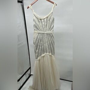 Oscar Carvallo wedding dress
